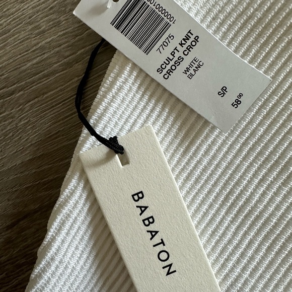 ARITZIA Sculpt Knit Cross Top - Picture 2 of 2